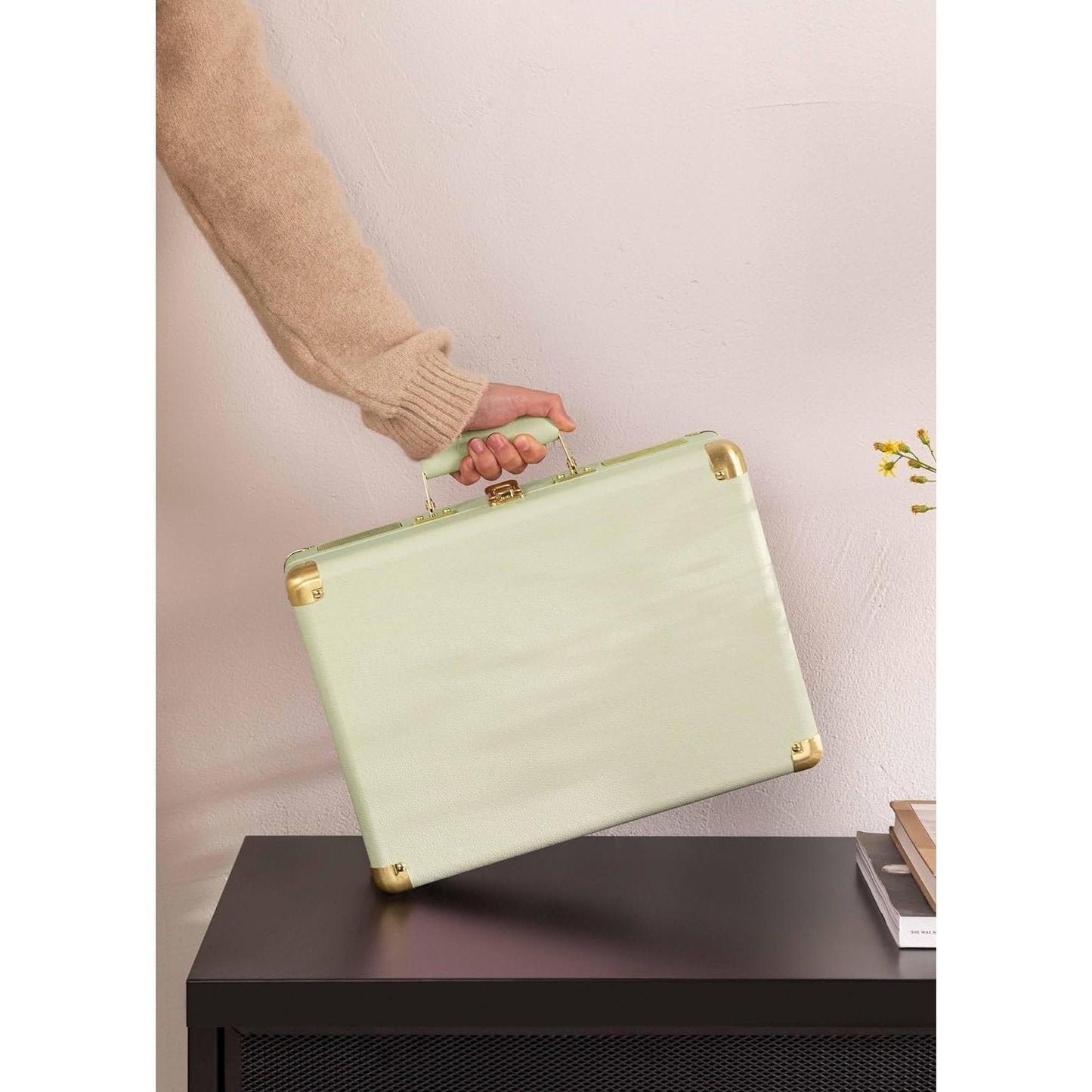 Create - Portable Turntable With Bluetooth / Pastel Green