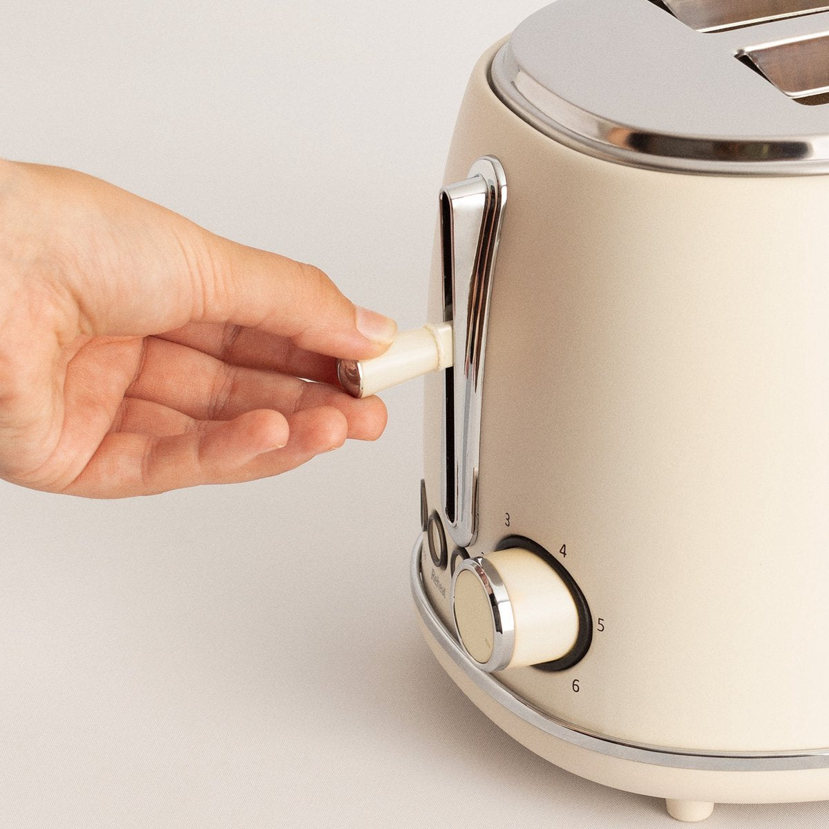 Create - Toast Retro XL Toaster / Off White / 1500W