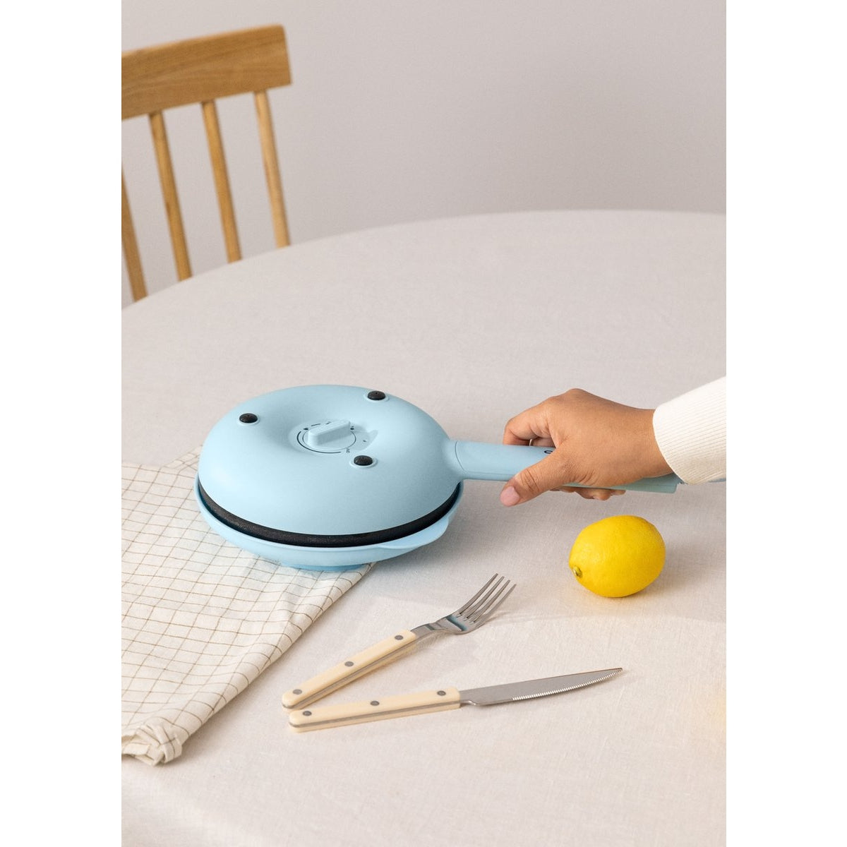 Create - Crêpe Maker /600W/ Pastel Blue