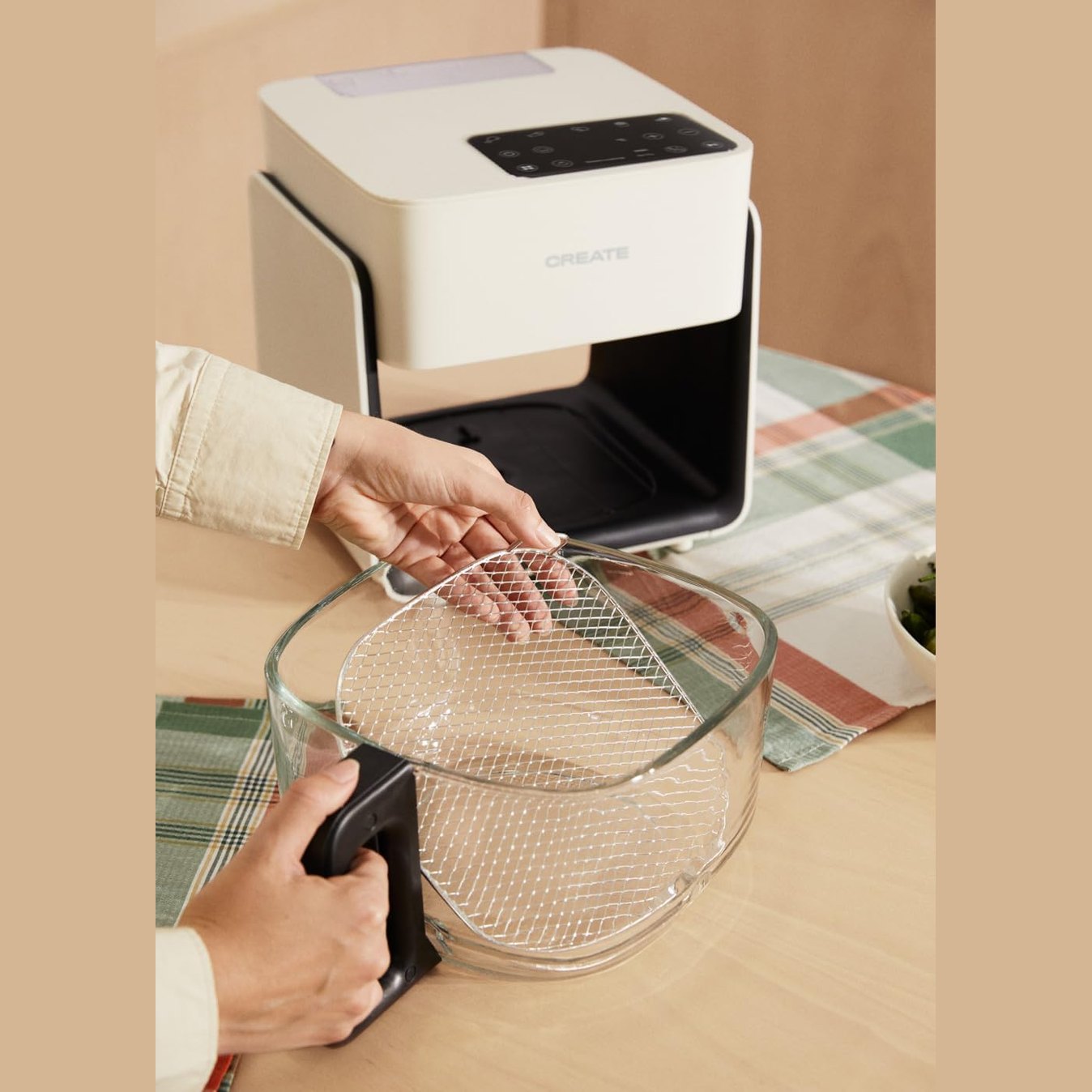 CREATE - Air Fryer Mist Oil Free Fryer 4.2 L with Steam Release – Off White