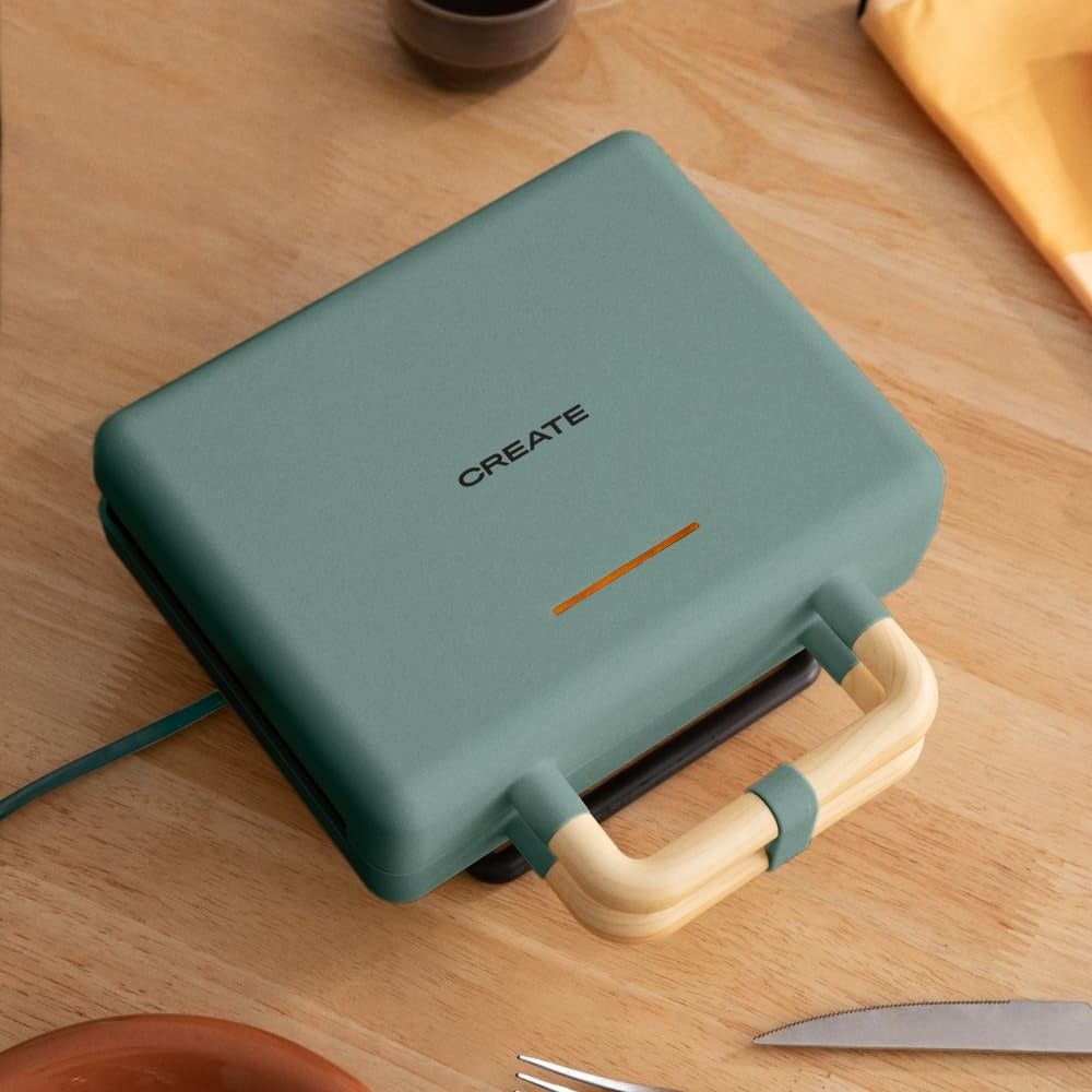 CREATE /STONE STUDIO/Sandwich Maker Grill and Double Waffle Maker Sage Green / 3 Interchangeable Plates: Grill, Waffle and Sandwich, Non-Stick, 100° Opening, 2 Slices, Auto Off, Retro, 800W