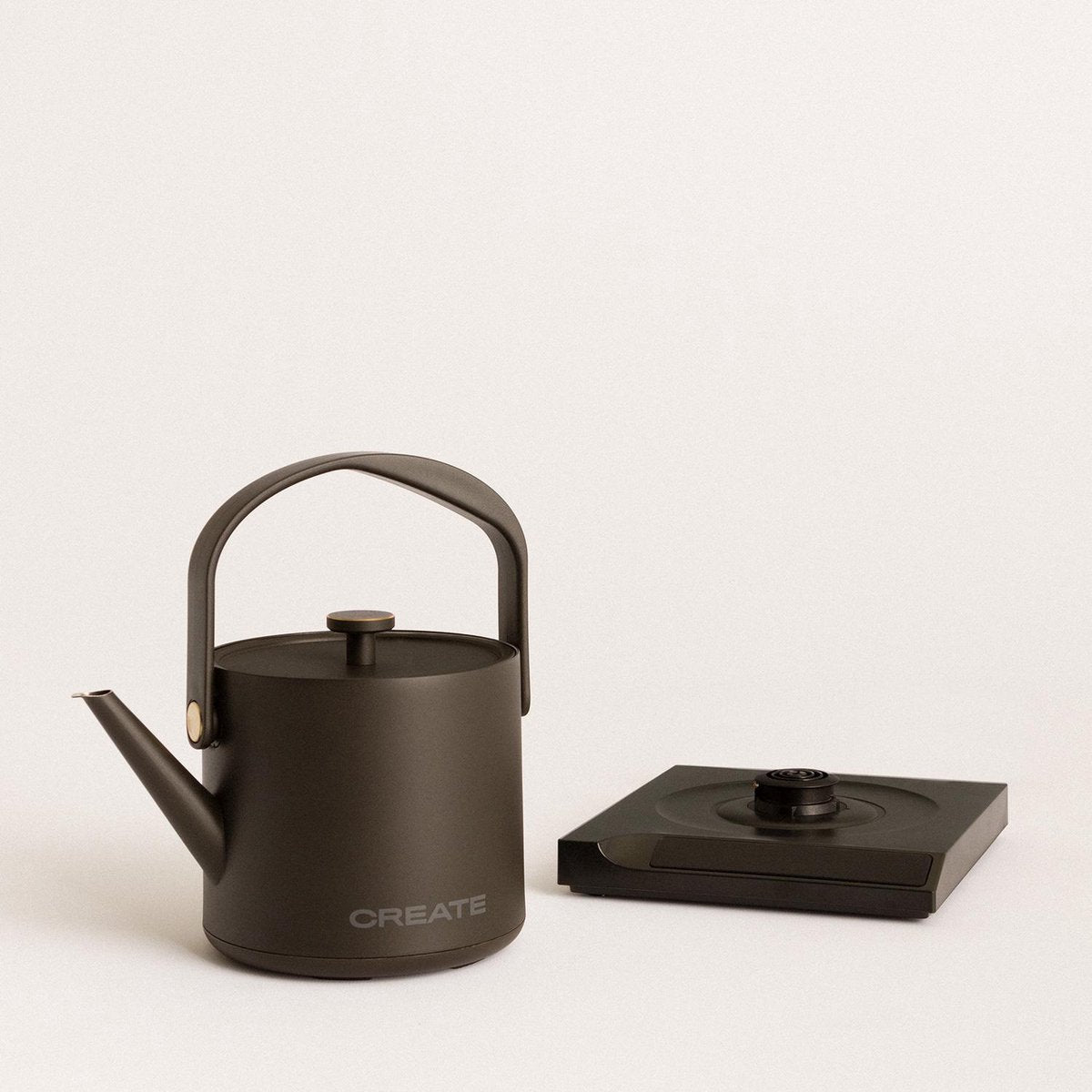 Create - Hattori Studio Kettle 500 ML /Black / 880W