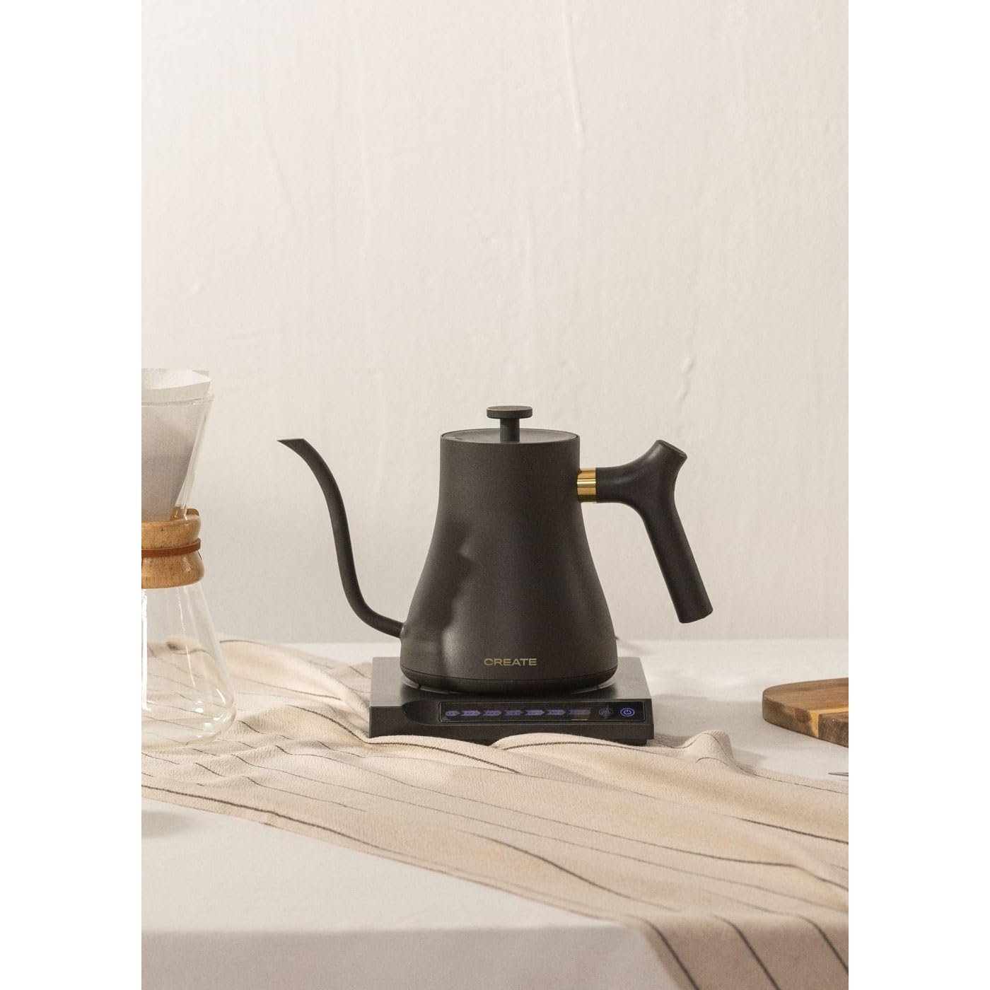 Create - Hattori Swan Electric Water Kettle 0.5 L Black