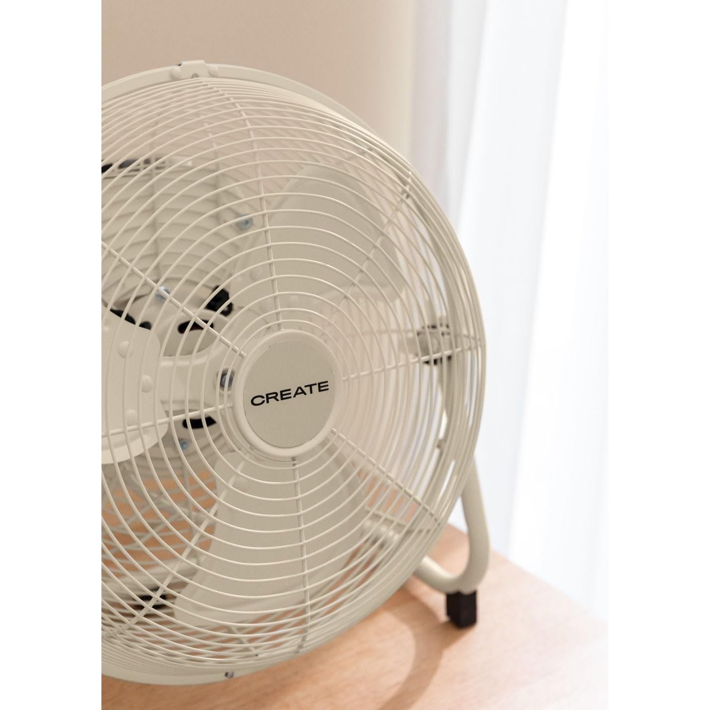 Create - Air Floor Retro White Table Fan / 30cm