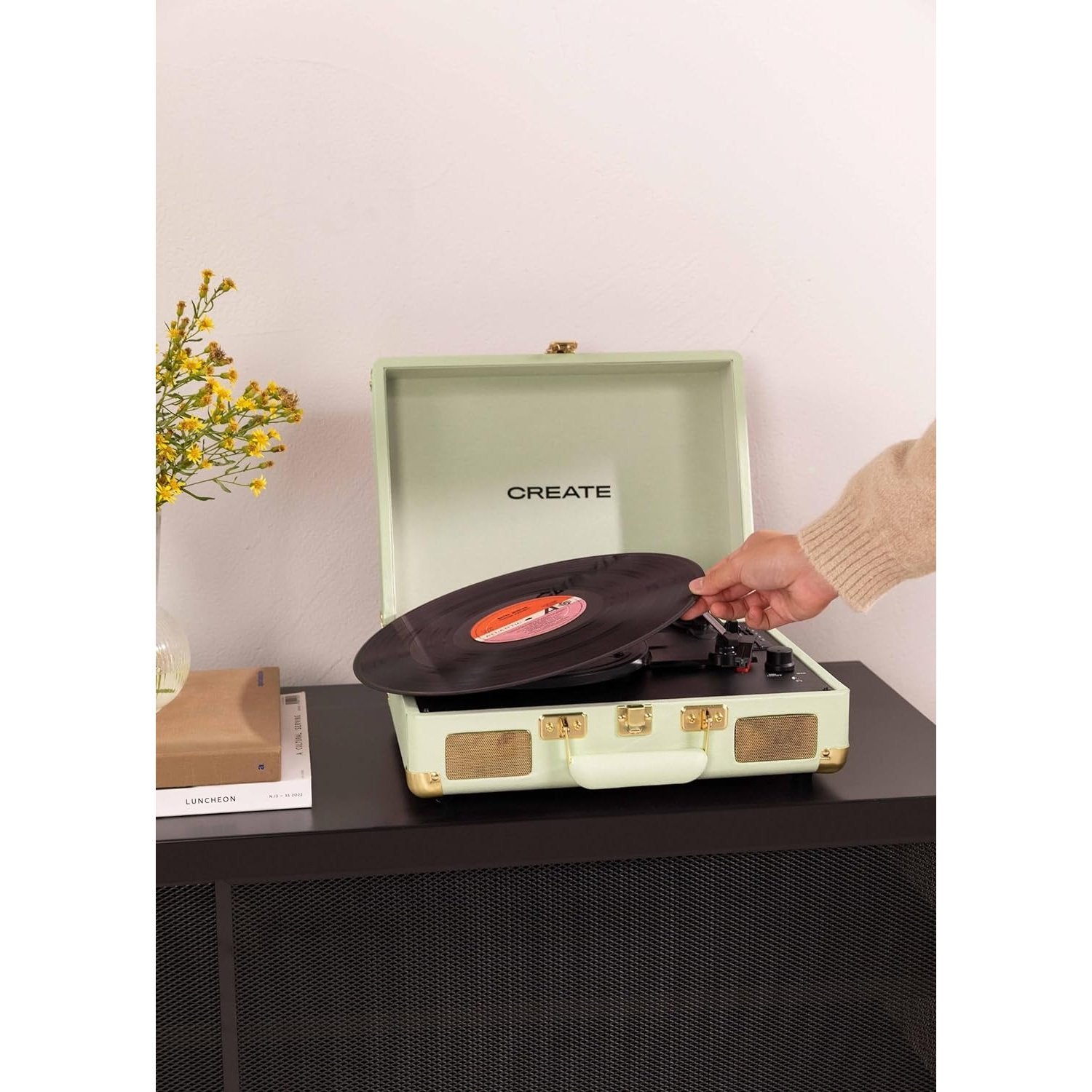 Create - Portable Turntable With Bluetooth / Pastel Green
