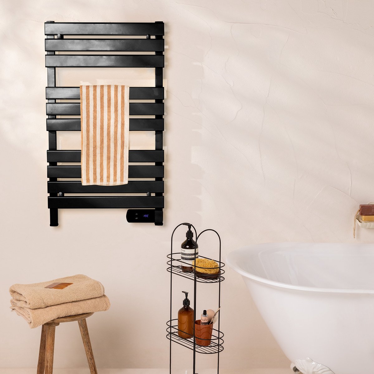 Create - Electric Towel Warmer / Black / 500W