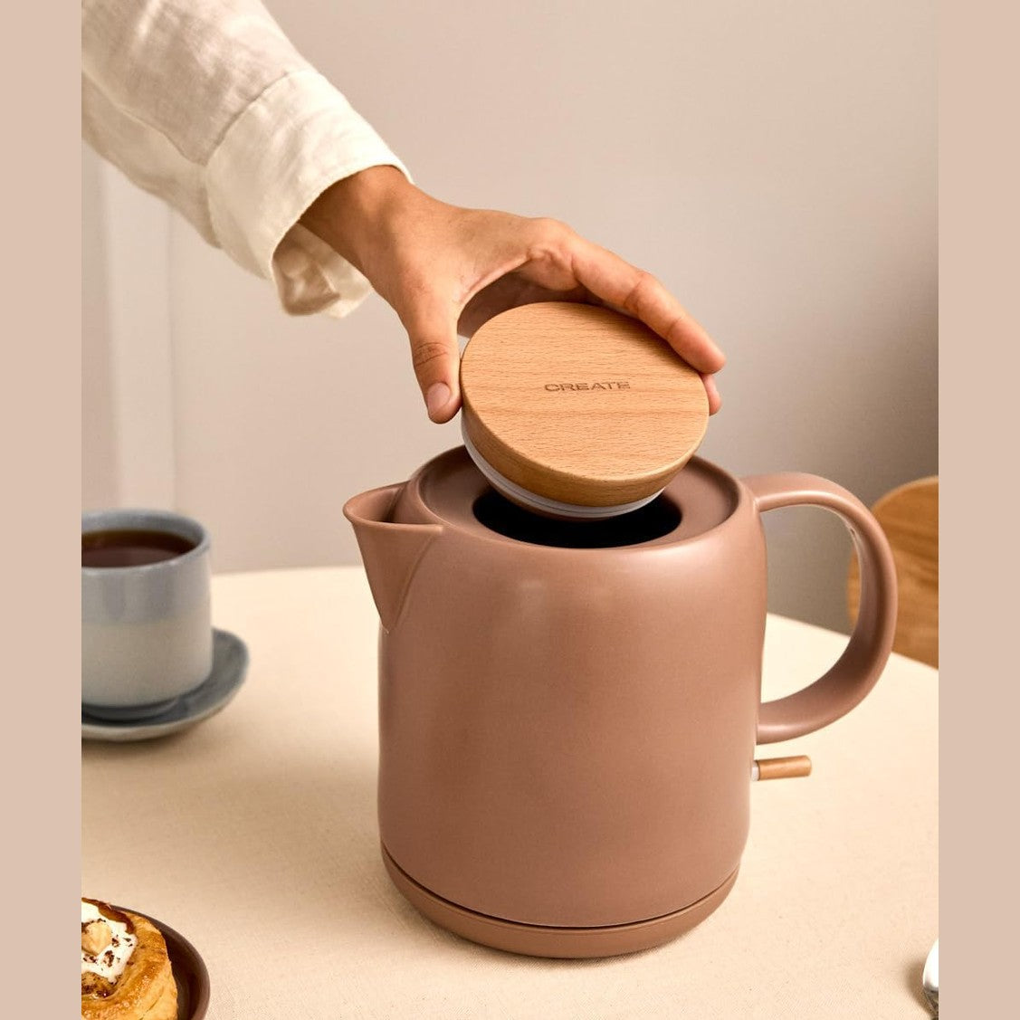Create - Ceramic Electric Kettle 1 L / Mocha / 1200W