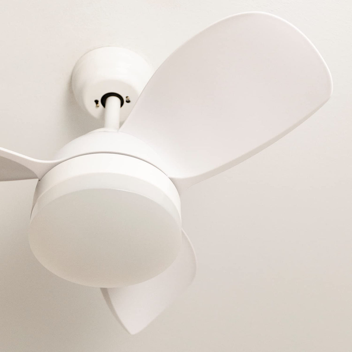 CREATE /WINDLIGHT ROUND DC/Ceiling Fan White/Silent, with light, timer, 6 speeds, double height