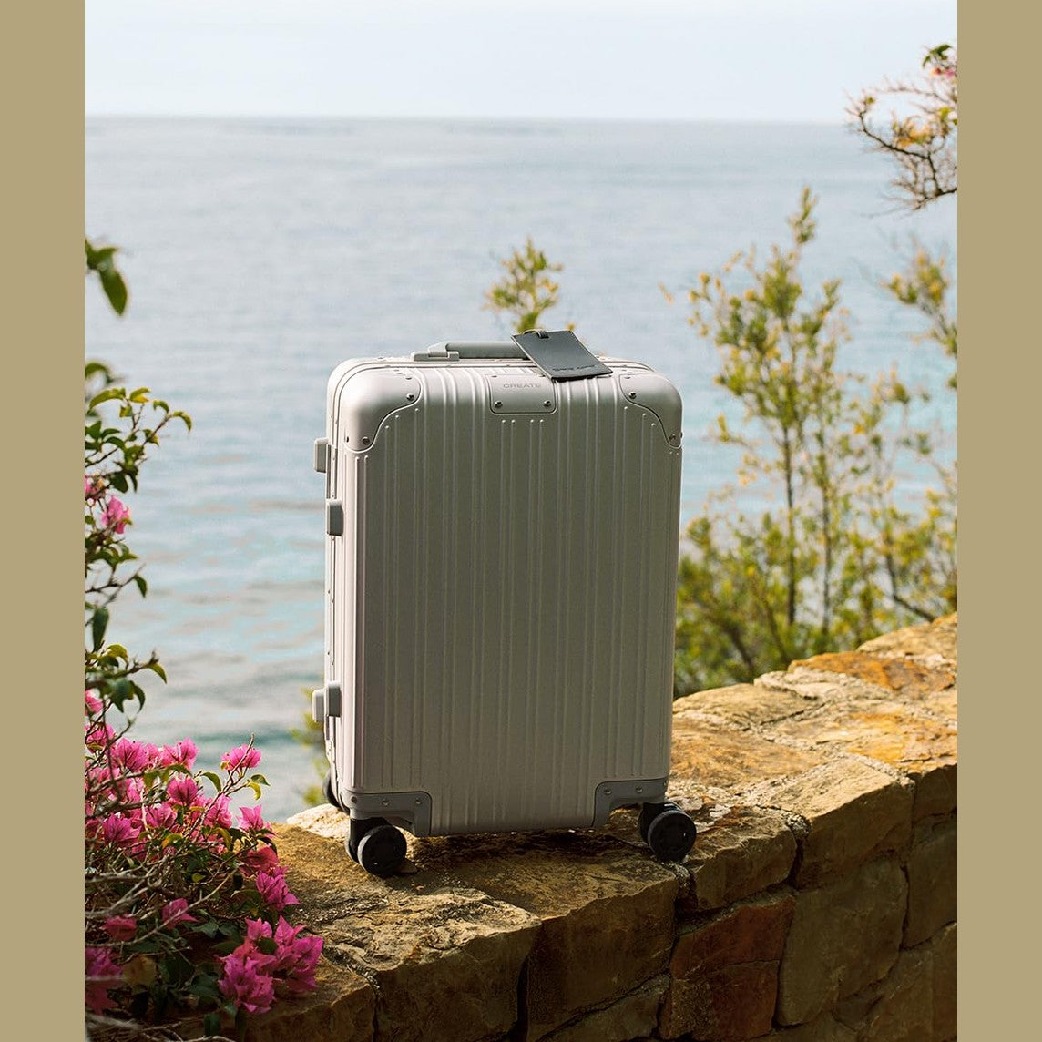 Create/Luggage Aluminium/Rigid Aluminium Suitcase / 40 x 23 x 55 cm / Double TSA Lock, Multi-Directional Wheels, Interior Organizer, Waterproof, Telescopic Handle