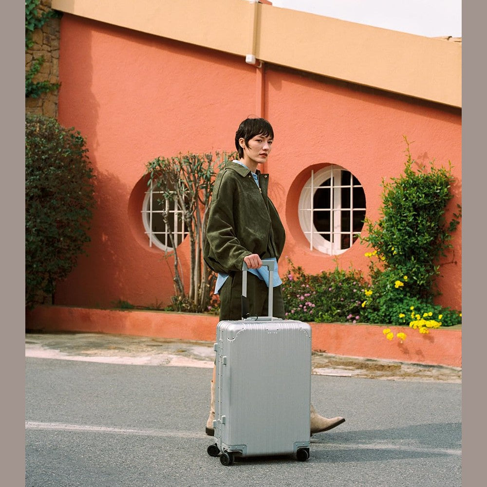 Create/Luggage Aluminium/Rigid Aluminium Suitcase / 40 x 23 x 55 cm / Double TSA Lock, Multi-Directional Wheels, Interior Organizer, Waterproof, Telescopic Handle