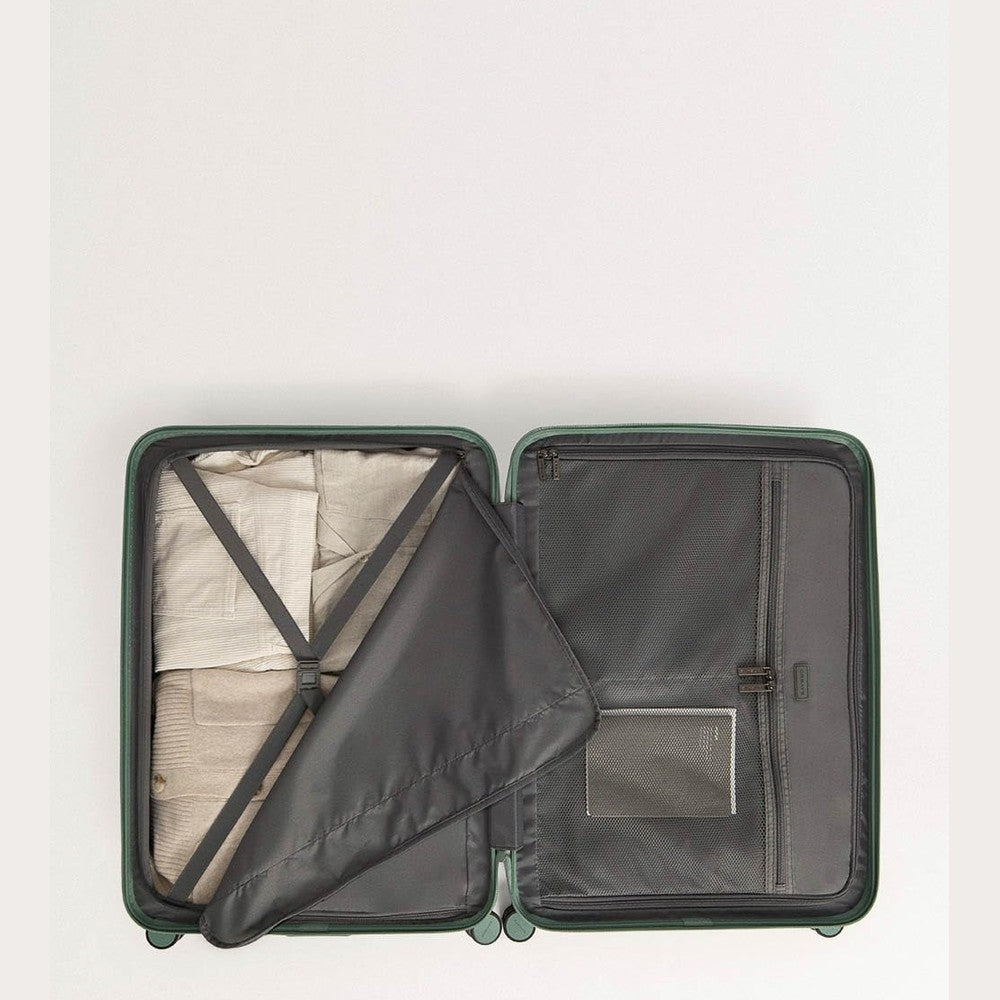 CREATE Luggage Studio/Polycarbonate Suitcase Sage Green / 47 x 27 x 66 cm / TSA Padlock, 4 Multidirectional Double Wheels, Interior Organiser, Strong and Durable Materials