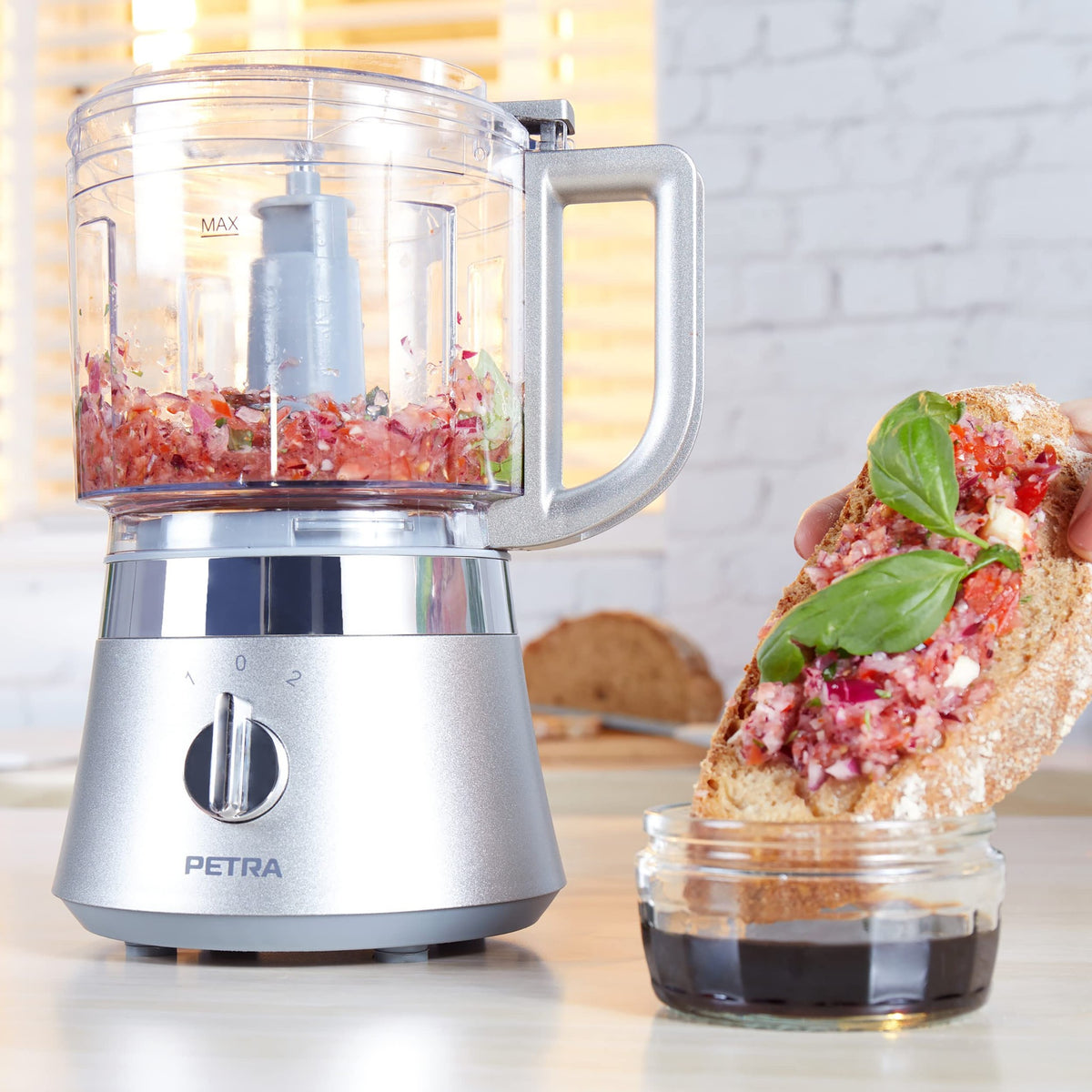 Petra PT5114VDEEU7 Compact Food Processor - 2-Speed Multi Chopper, Onion Chopper, 2580/2965 RPM, Built-in Oil/Drizzle Hole, 500 ml BPA Free Bowl with Lid, 400 W