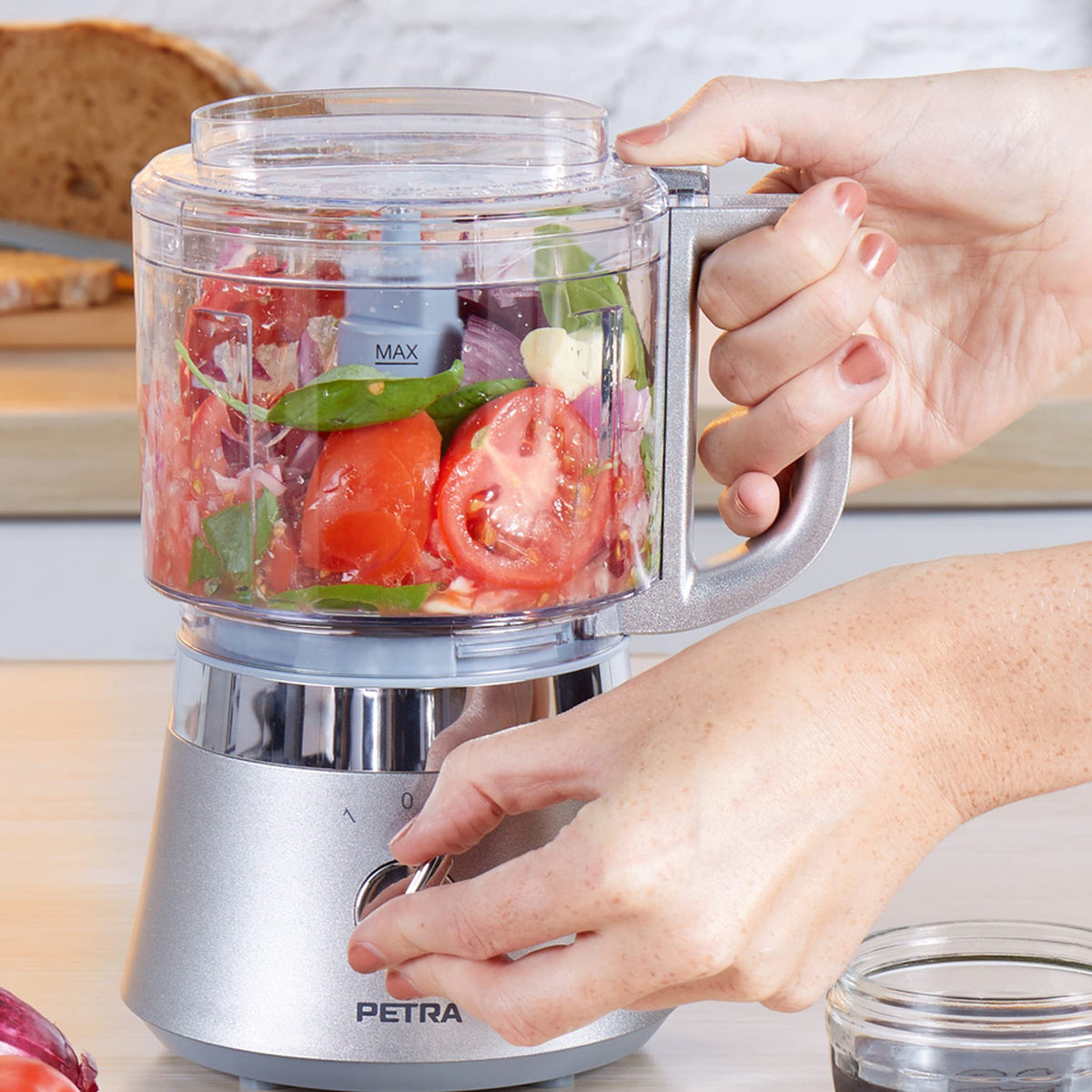 Petra PT5114VDEEU7 Compact Food Processor - 2-Speed Multi Chopper, Onion Chopper, 2580/2965 RPM, Built-in Oil/Drizzle Hole, 500 ml BPA Free Bowl with Lid, 400 W