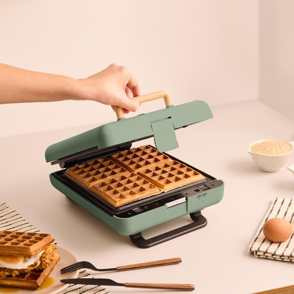 CREATE/STONE STUDIO/Sandwich-Grill and Waffle Maker Sage Green / 3 Interchangeable Plates: Grill, Waffle and Sandwich, 1600 W