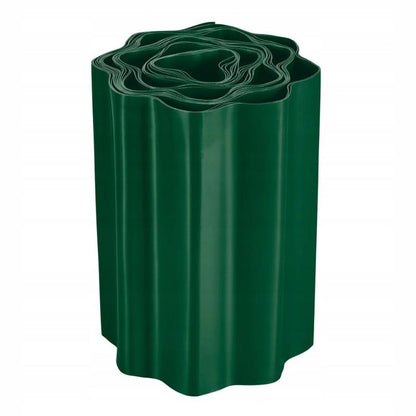 Green wavy flexible PVC garden edging for a neat and attractive garden border